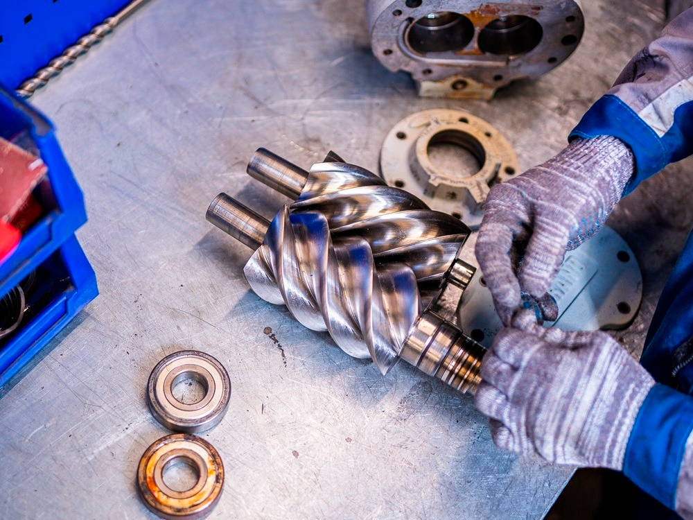 Air End Overhaul and Bearing Replacement in Rotary Screw Compressors